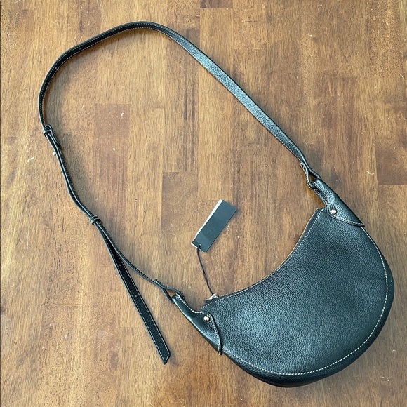 Banana Republic Vida Half-Moon Shoulder Bag - Black Leather - NWT - Picture 3 of 16